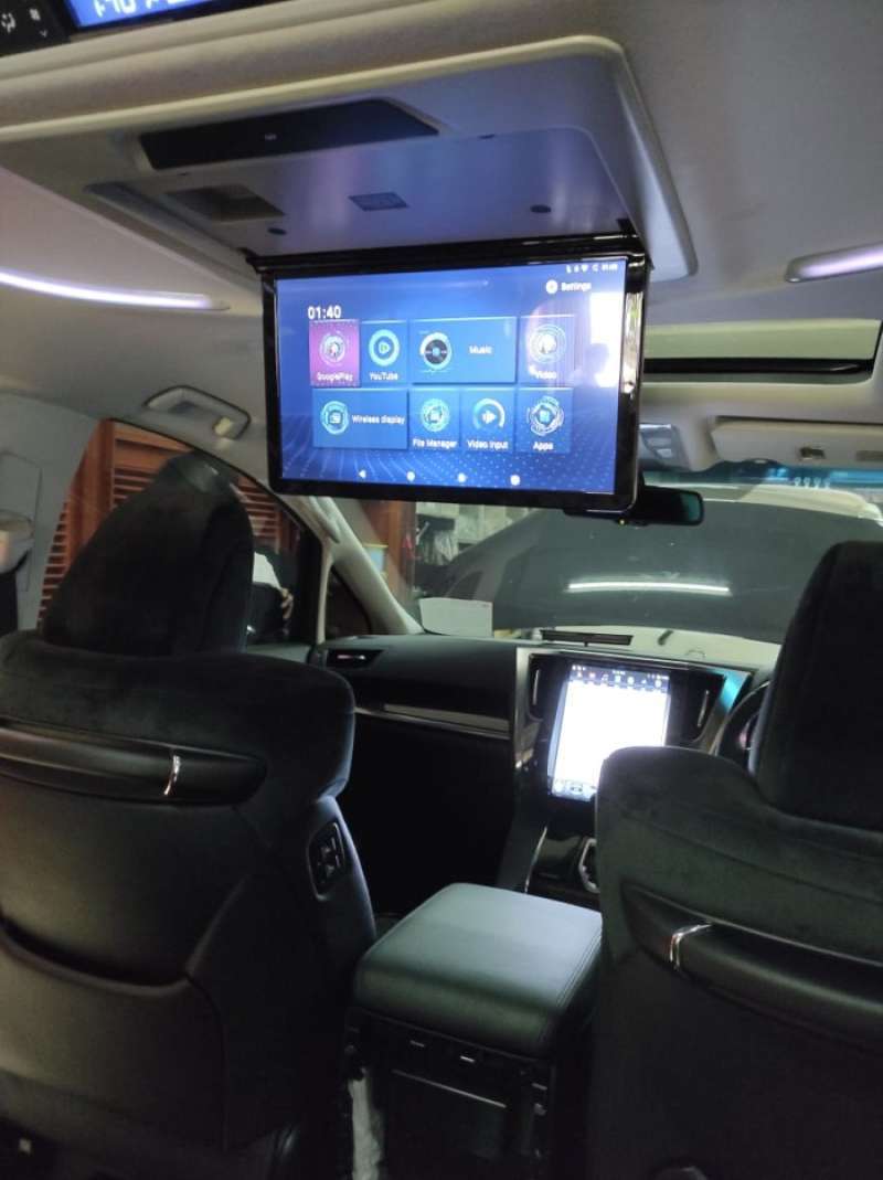 Alphard: Kemewahan yang Terpancar dari Layar Monitornya