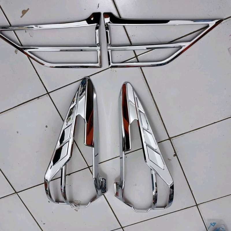 Di Balik Kemegahan: Eksplorasi Estetika dan Fungsionalitas Innova Hitam