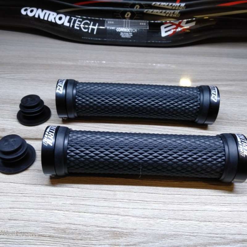 Promo Grip ControltechTesty Double Lock Black Diskon 23 di Seller SBY