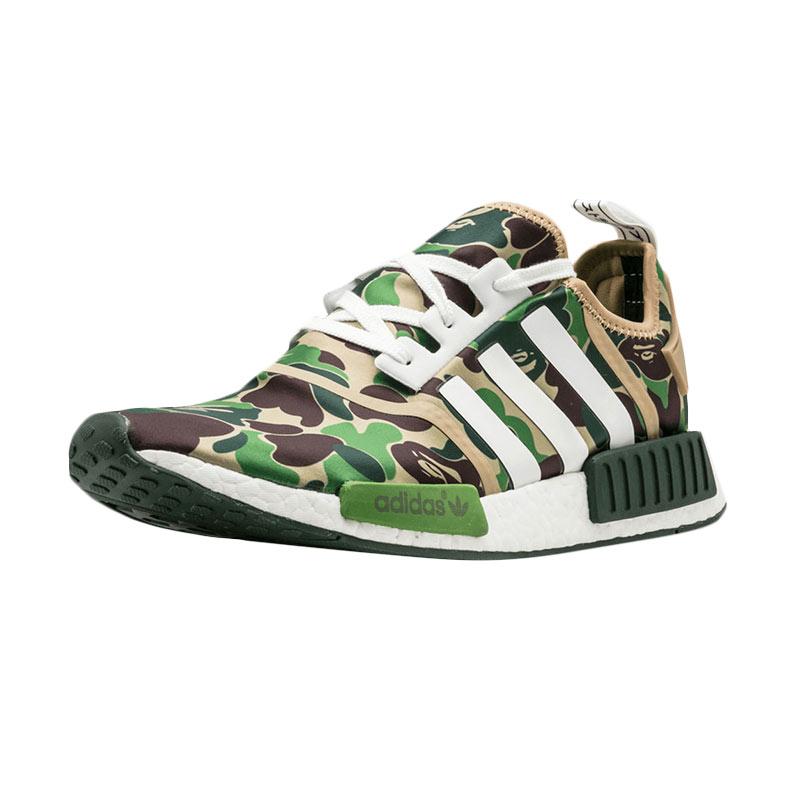 Jual adidas NMD R1 BAPE Sepatu Olahraga Pria - Green