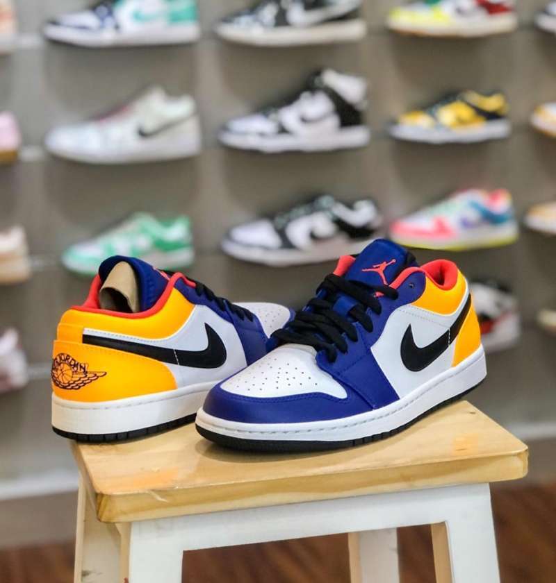 royal yellow jordan 1