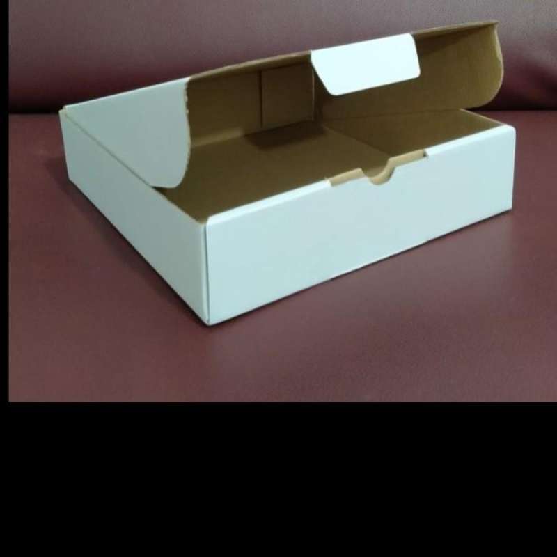 Jual Kardus packing box pizza / die cut uk 25x15x5 PUTIH di Seller