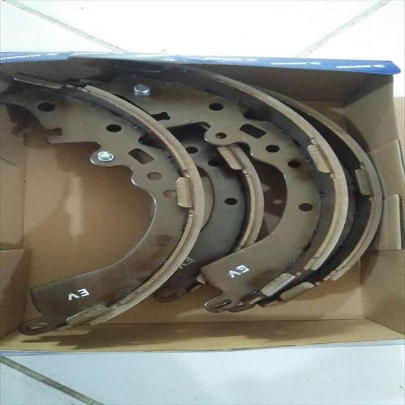 Jual Kampas Rem Belakang Brake Shoe Innova Reborn Daimaru 044950k140