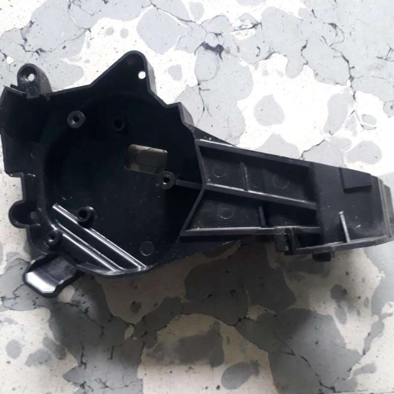 Auto Retract Spion Innova di Bandung: Solusi Modern untuk Kenyamanan dan Keamanan