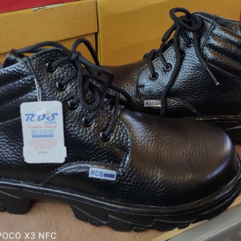 Promo Sepatu safety merk RDS / safety shoes merk RDS Berkualitas READY