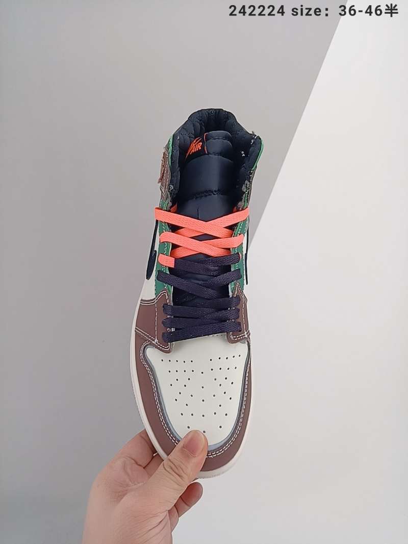 dunk low coral