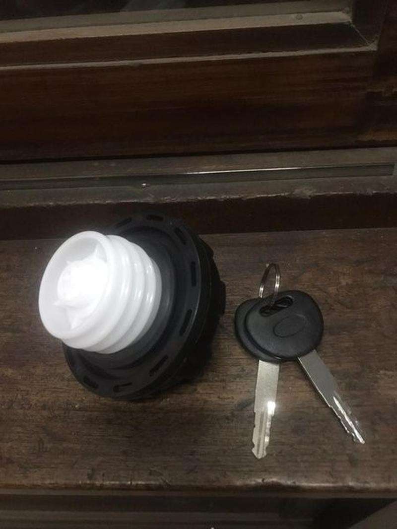 Jual Tutup Tangki Bensin . Gas Cap Jeep Cherokee Xj . Wrangler Tj Yj di