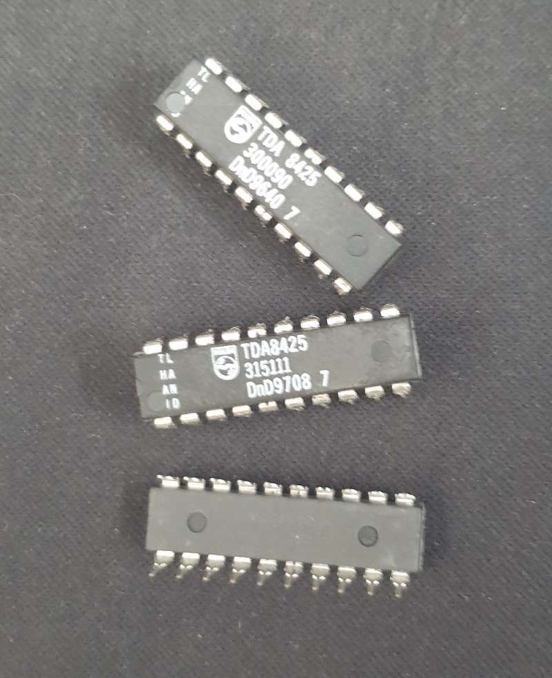 Jual IC TDA8425 TDA 8425 Hi-fi Stereo Audio Processor DIP20 di Seller