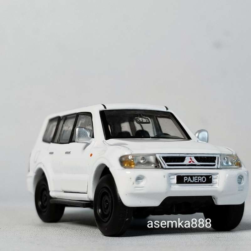 Mitsubishi Montero Blue And Yellow Diecast Toys Facebook | atelier-yuwa ...