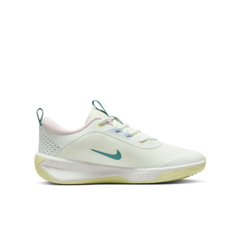 Promo Nike Omni Multi Court Big Kids Indoor Court Shoes (DM9027 101
