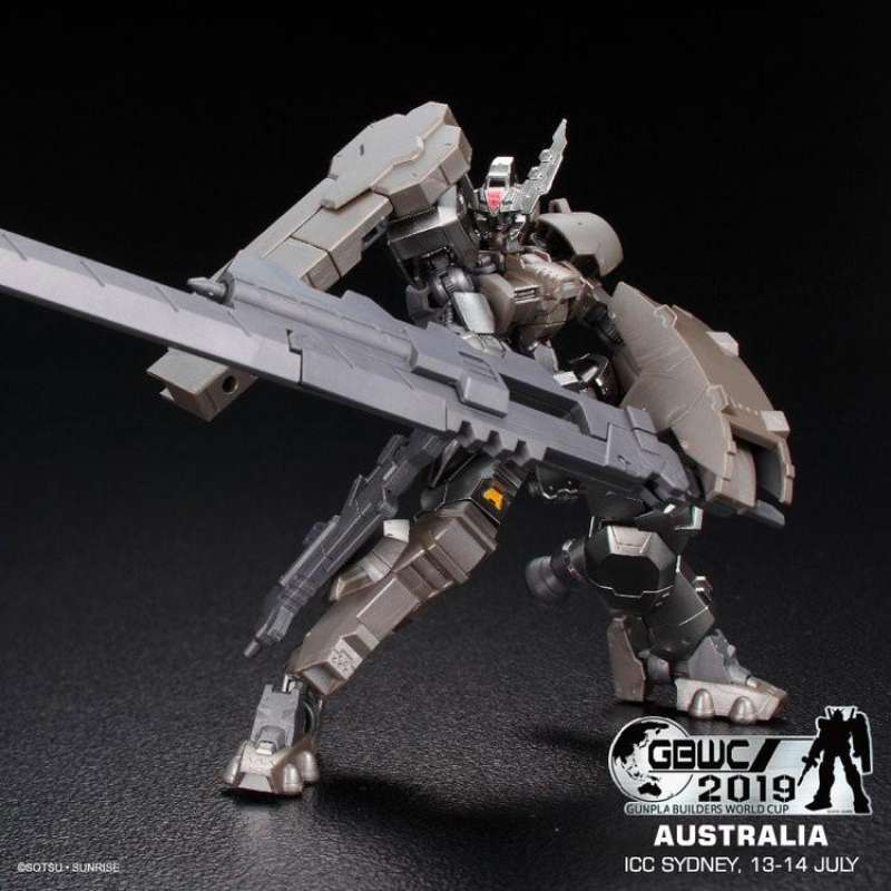 Figurine Gundam Astaroth Rinascimento HG 1/144 Bandai Hobby - Modèle IBO Avec Bâtard Chopper Et Armes Combinables