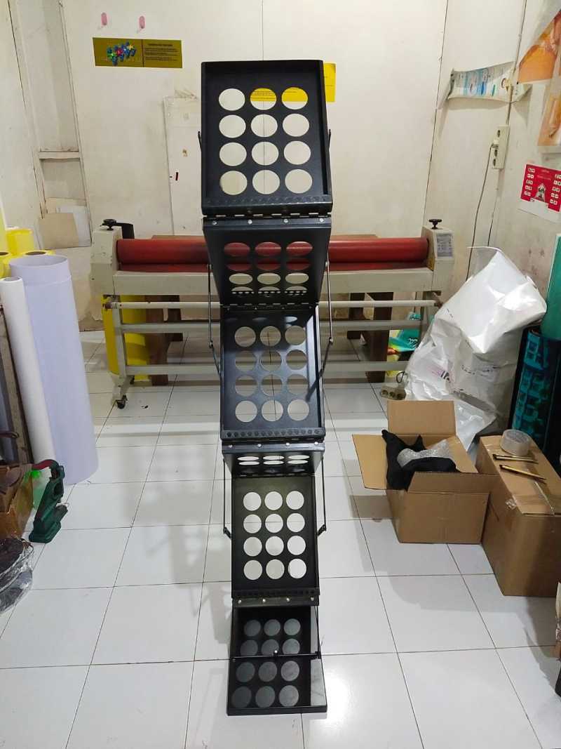 Jual Rak brosur besi hitam 4 susun / Rak Display di Seller pumaprinting ...