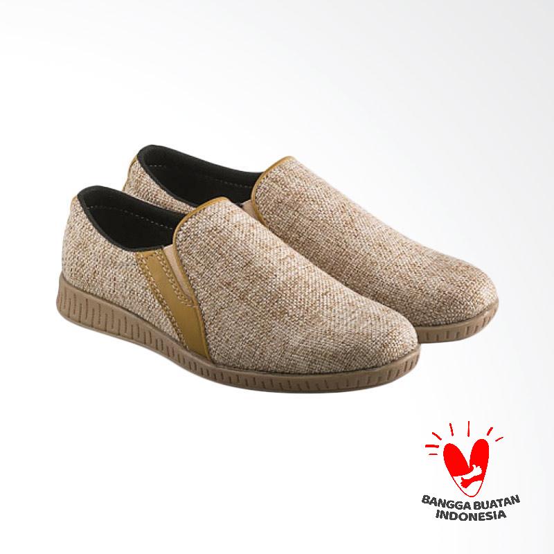 jual everflow sepatu slip on kasual pria vuj 07 jual everflow sepatu slip on kasual pria vuj 07