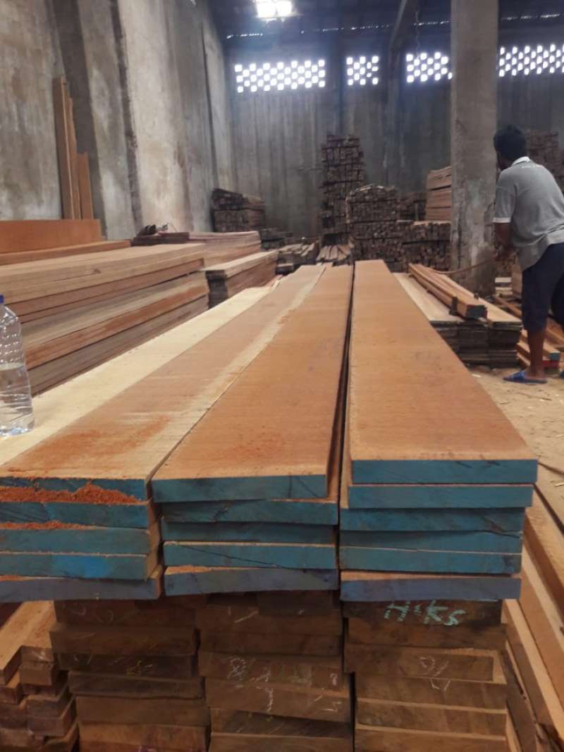 Jual Papan Kayu Kamper Samarinda, Ukuran 2x20x400cm (Full serut halus 4