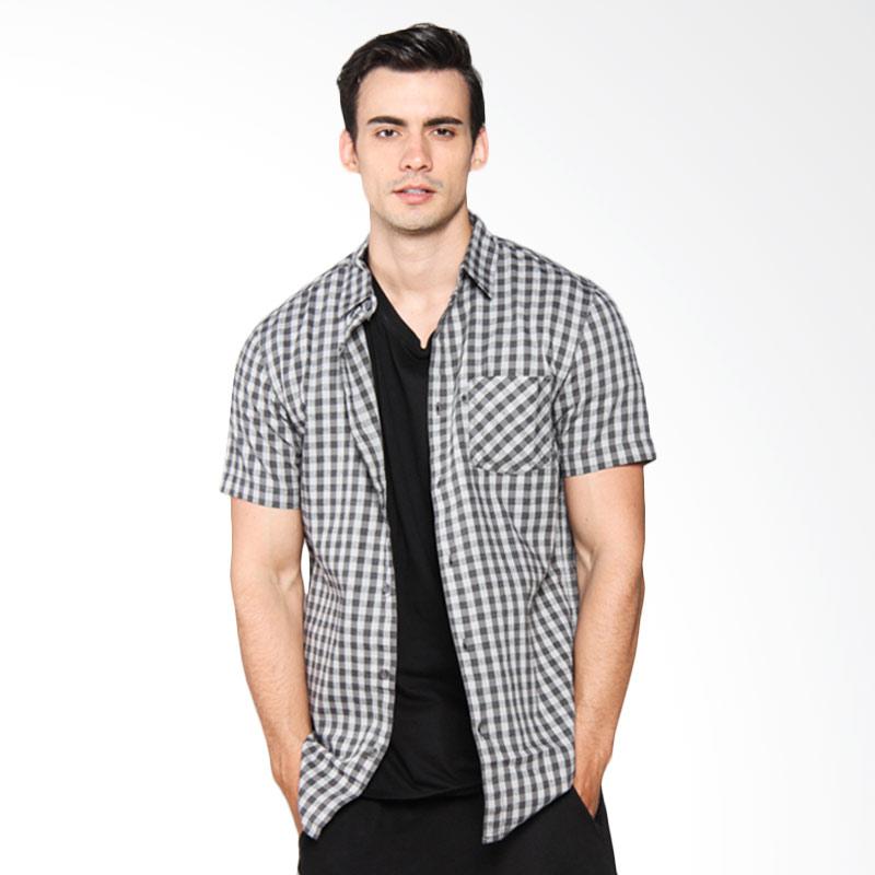 Jual Greenlight Men Shirt Kemeja Pria Grey 213041711 Jual Greenlight Men Shirt Kemeja Pria Grey 213041711