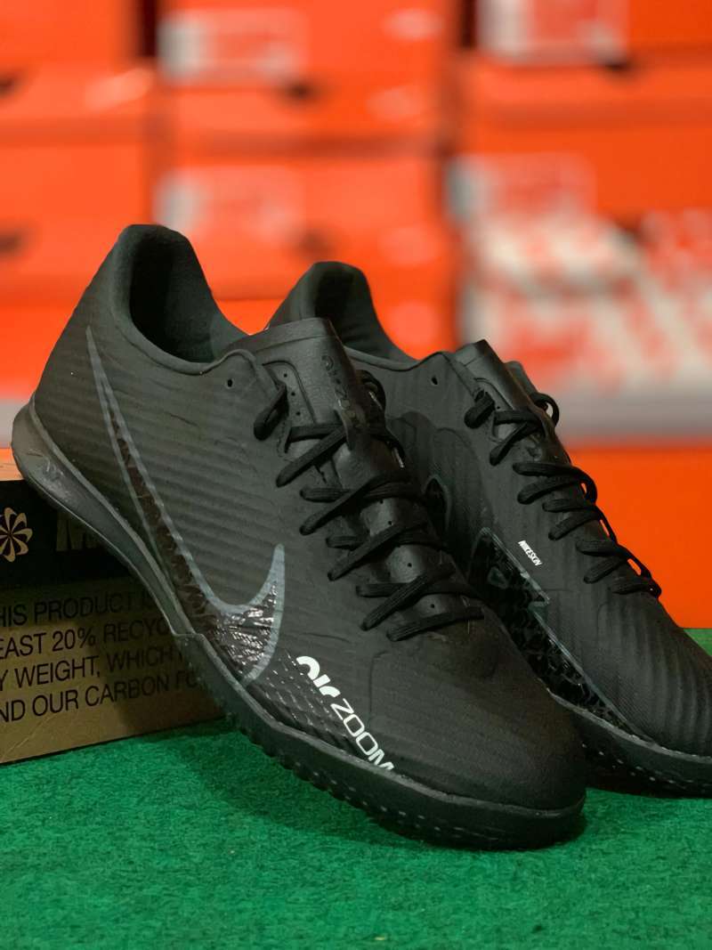 sepatu bola nike vapor