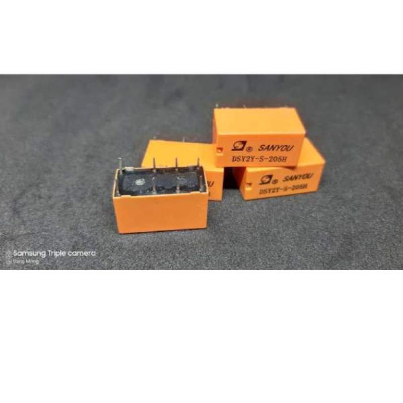 Jual Relay 1A 12v Volt DC Kuning 8Pin 1 Ampere Fast Switch Relay di