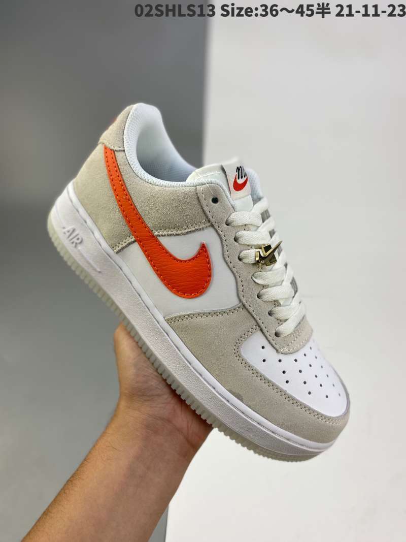 detachable nike swoosh