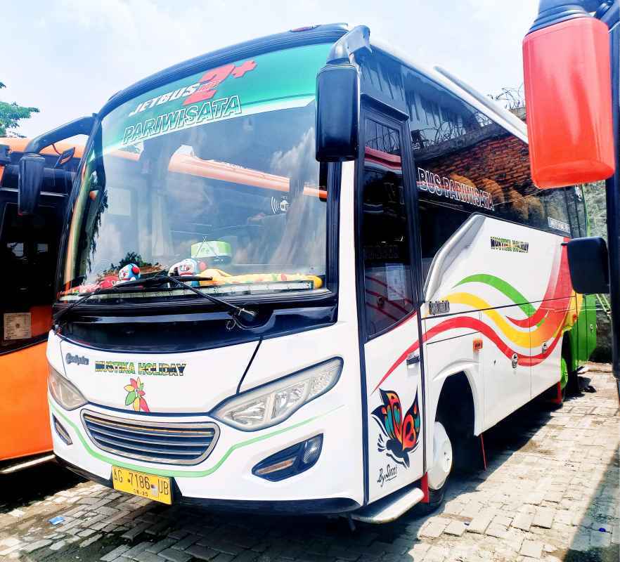 Jual Sewa Bus Medium Pariwisata di Seller Rental Bus Medium - Bekasi ...