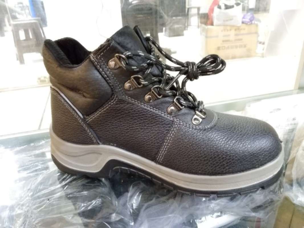 Promo Sepatu Safety Bata Darwin Black Original Diskon 23 di Seller