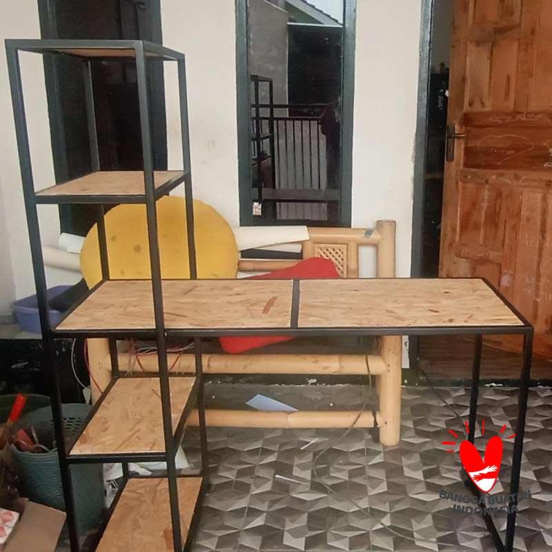 Jual Meja Komputer (Bisa Dibongkar Bagian Meja Utamanya) / Meja