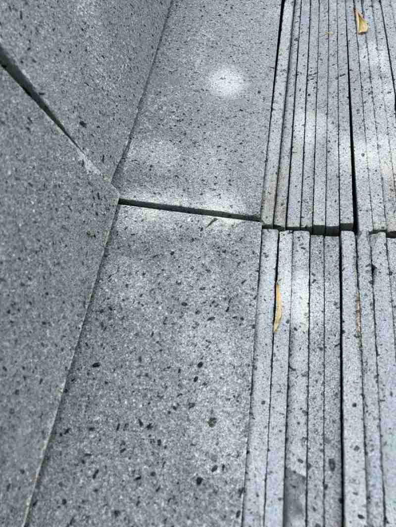 Promo Batu Alam Andesit Bintik Cipanca Bakar 20X40 Ukuran Lain Chat