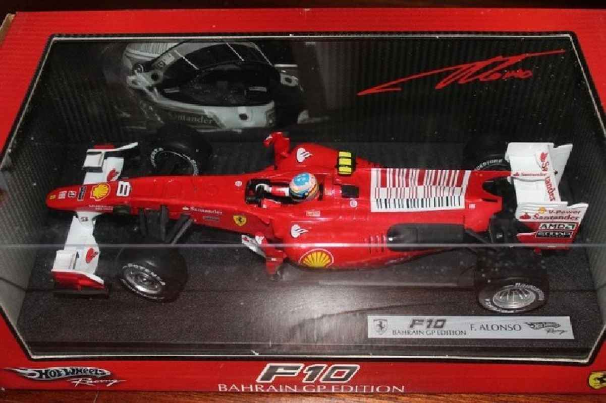 Lotto Ferrari F1 312 / F10 – Polistil Hot Wheels Mattel – 1/43 & 1/32 (Occasion)