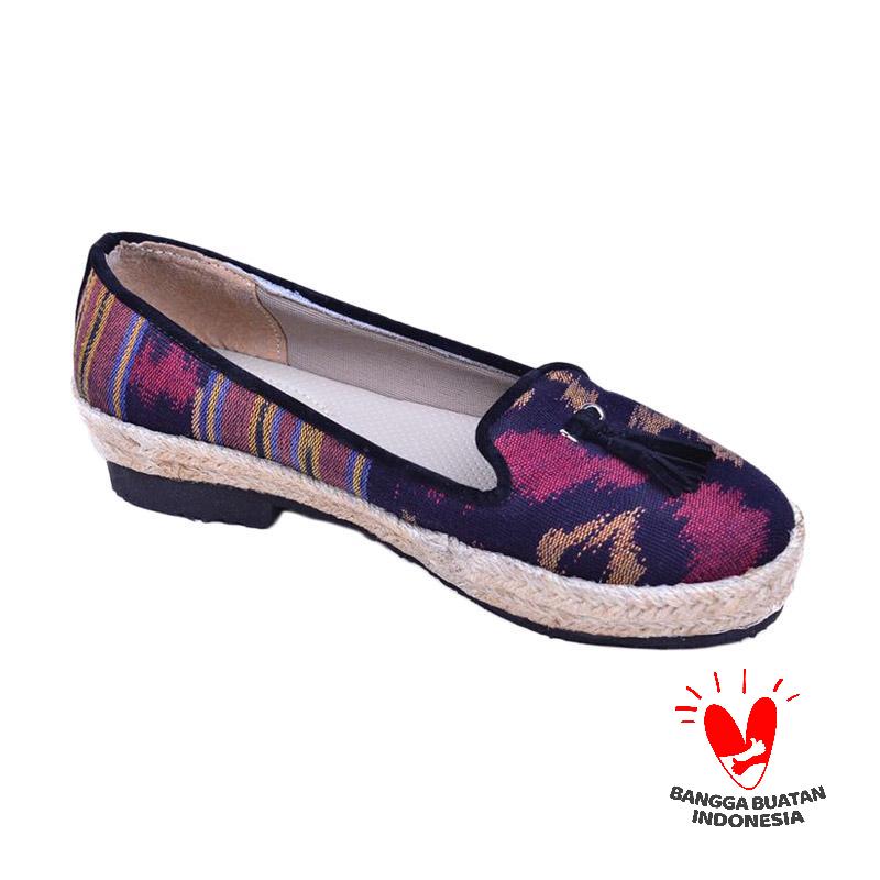 jual d a t handmade indonesia khansa tassel slip on shoes jual d a t handmade indonesia khansa tassel slip on shoes