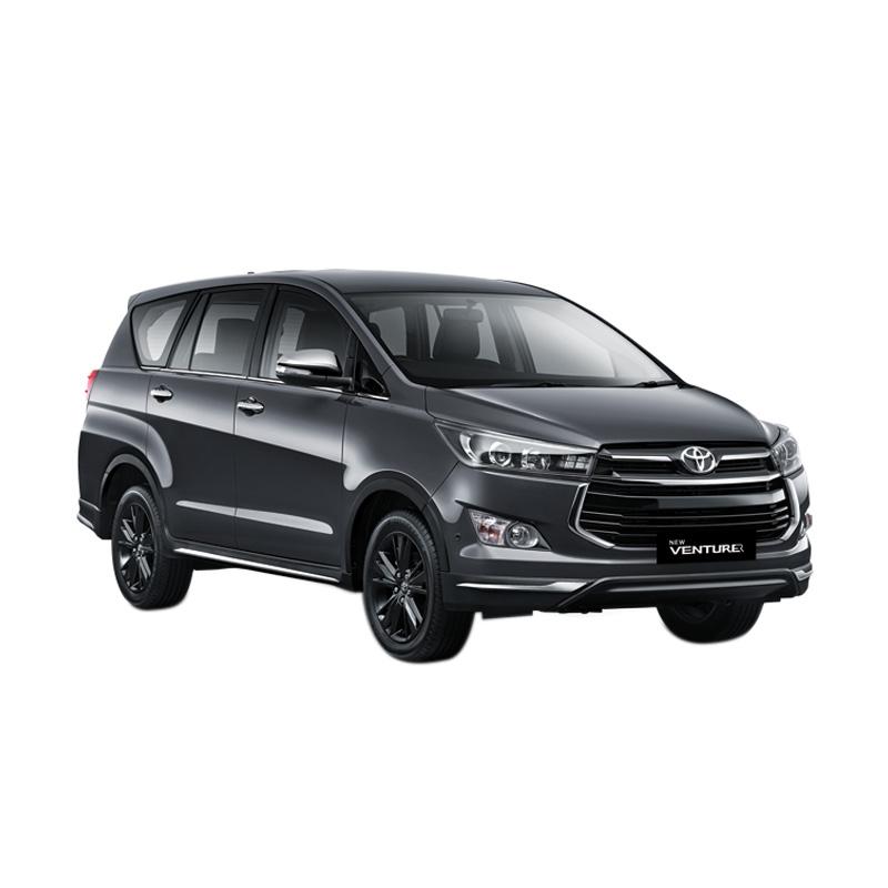   Toyota Innova  New Venturer 2 0 Q Bensin  A t Mobil Dark 