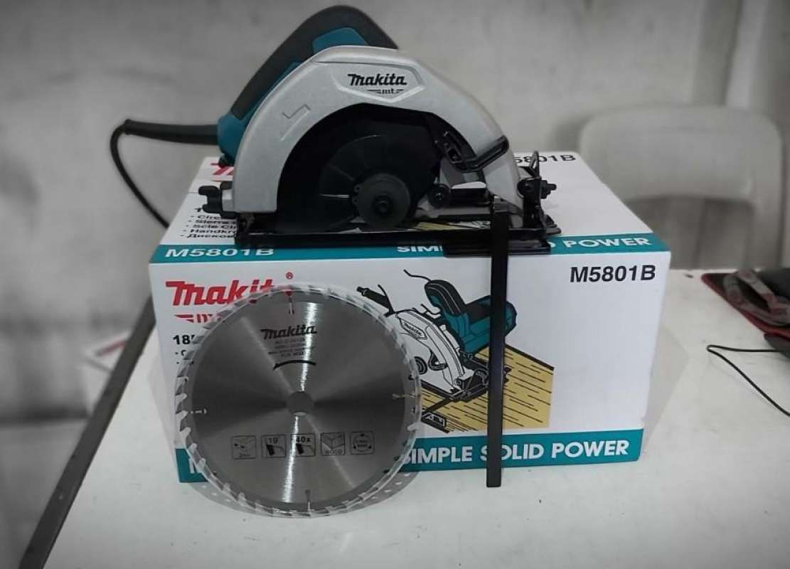 Jual Mesin Circular Saw Mesin Gergaji Potong Kayu 7 Sirkel MAKITA M ...