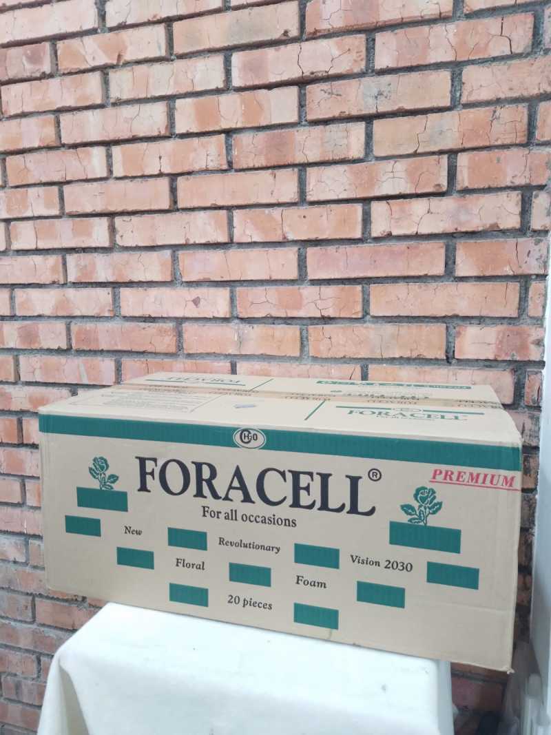 Jual Floral Foam Basah Foracell Premium Per Kardus ( isi 20 buah ) di Seller La Celeste