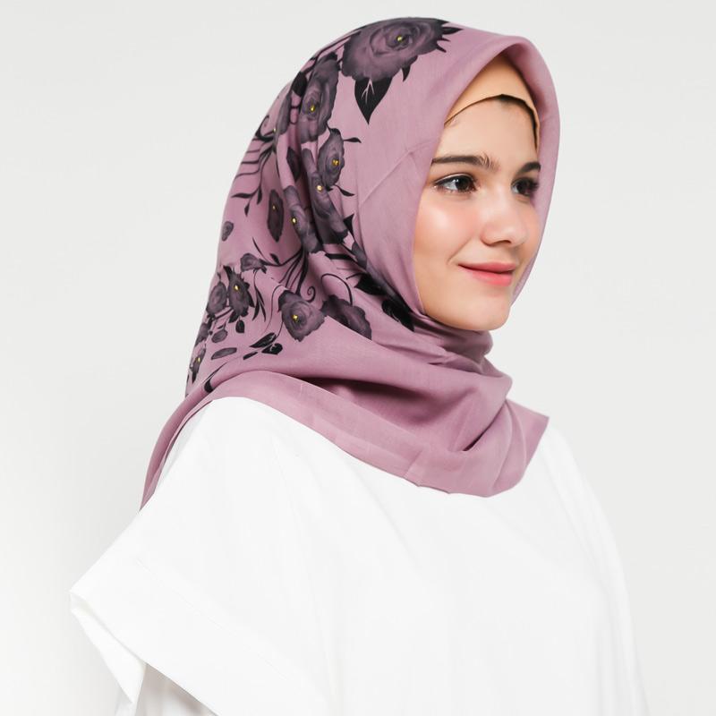 Hijab Segi Empat Motif Bunga Hijab Segi Empat Motif Bunga