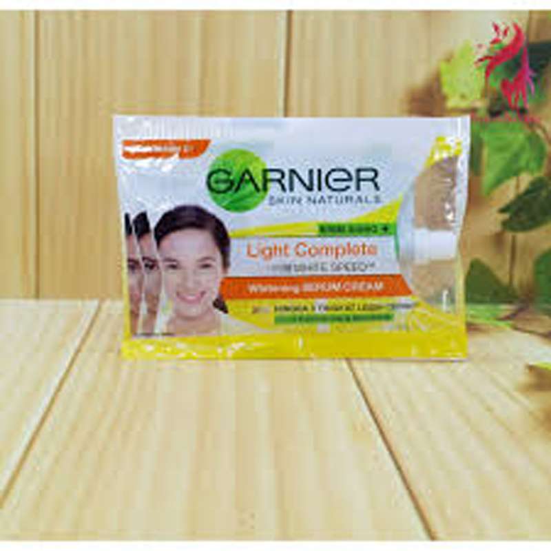 Jual Garnier Light Complete Day Cream Sachet [8 mL] di Seller Toko