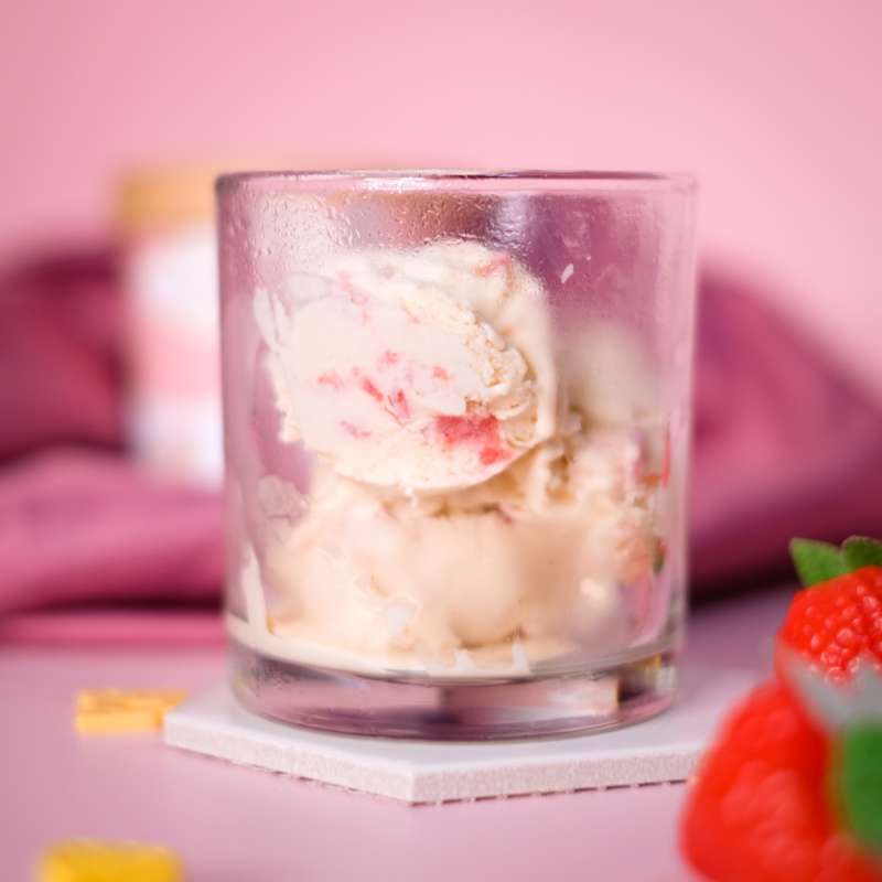 Jual LUCA Strawberry Cheesecake Ice Cream di Seller Luca Kelapa