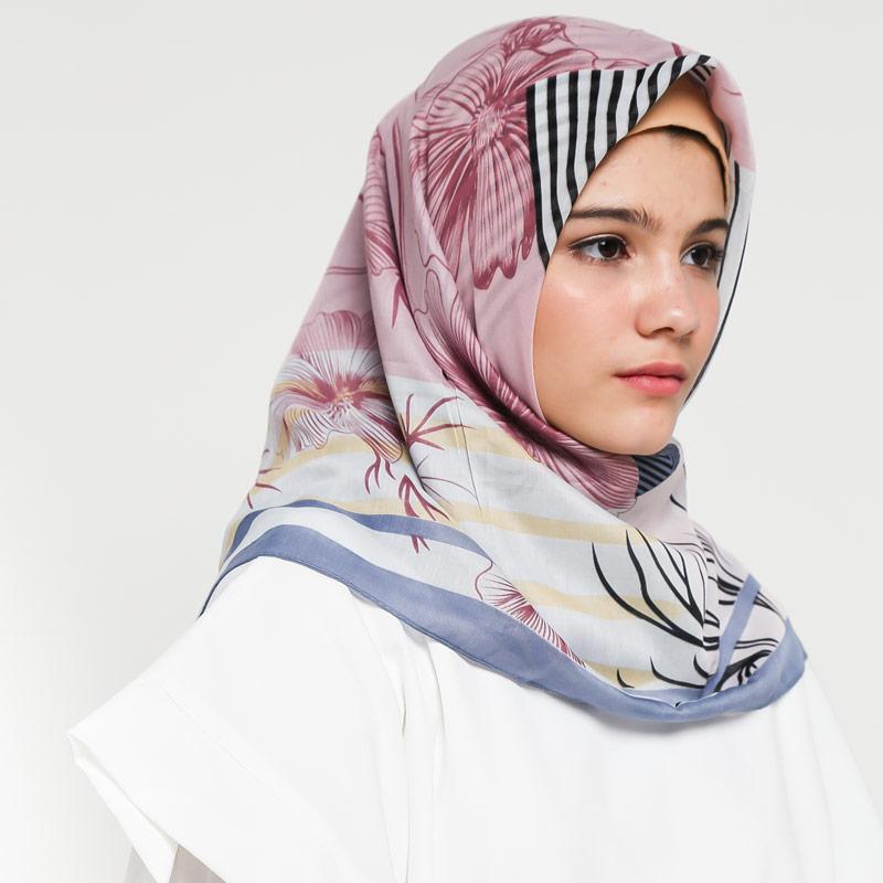 Hijab Motif Segi Empat - Voal Motif