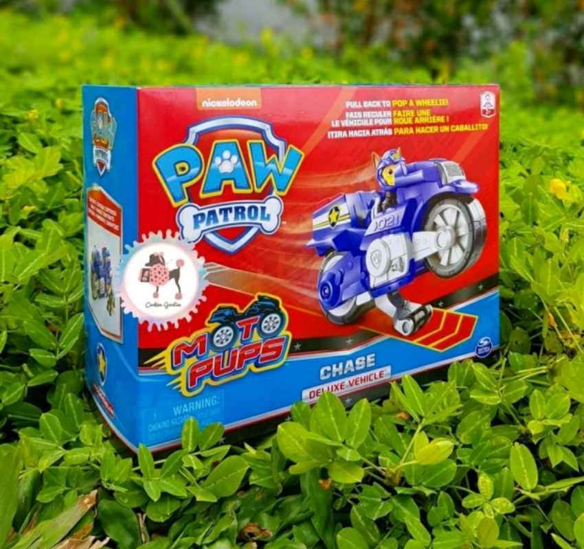 Spin Master Moto Pups PAW Patrol, Moto Pups Deluxe Terugtrekmotor Met Wheelie Functie En Figuur