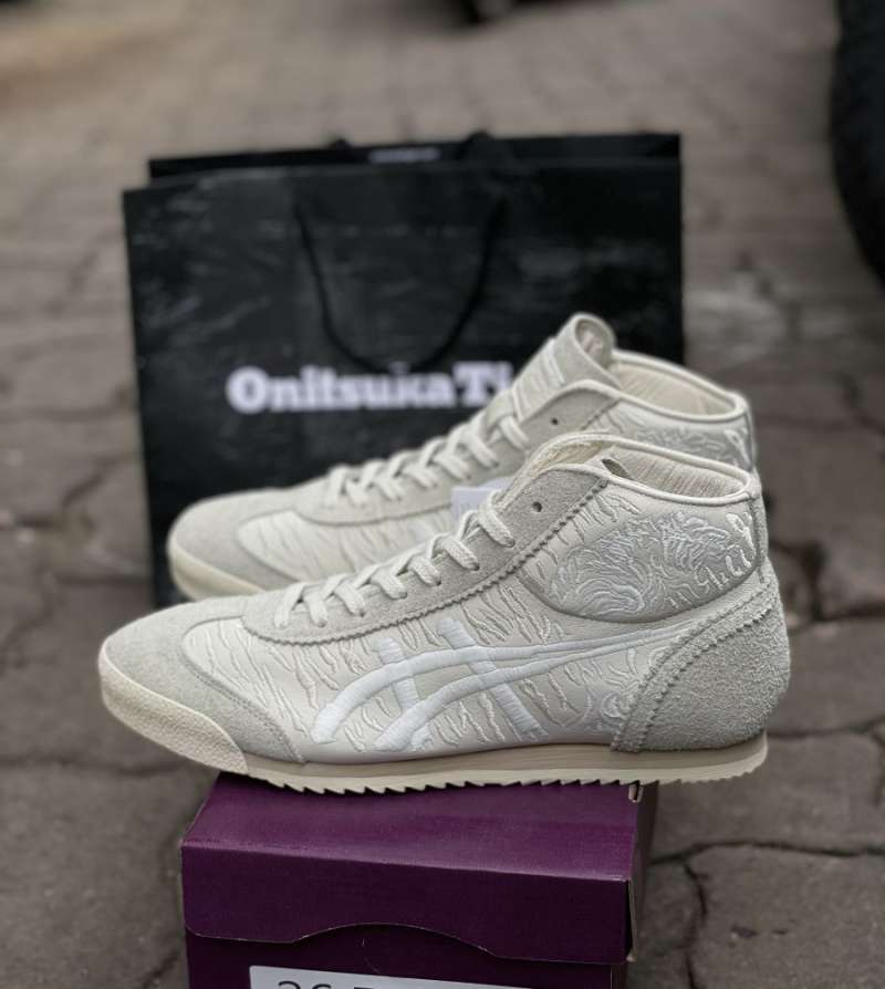 burberry rain boots canada