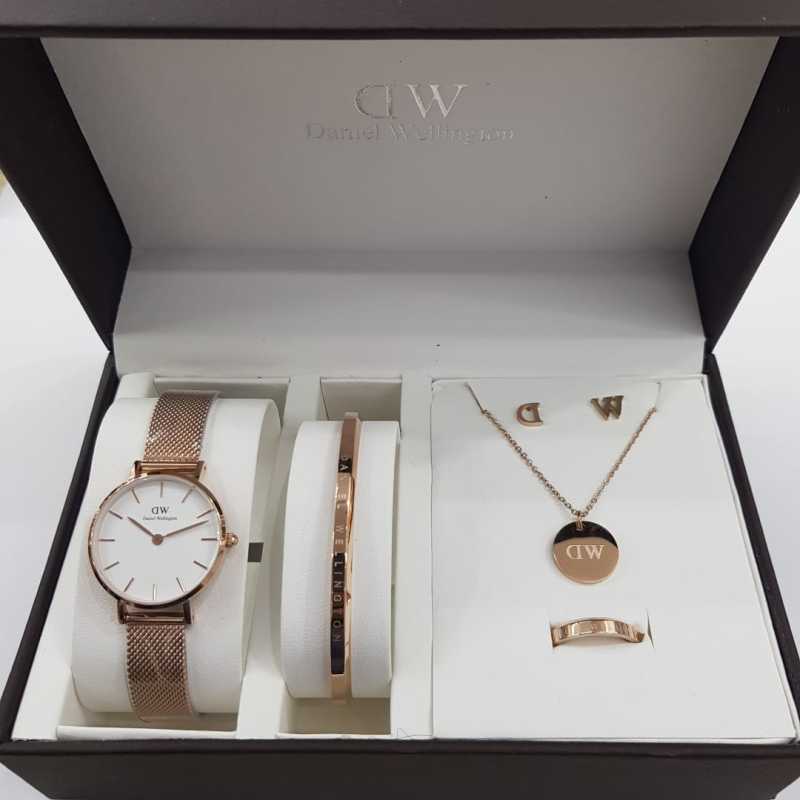 Daniel wellington pendant set