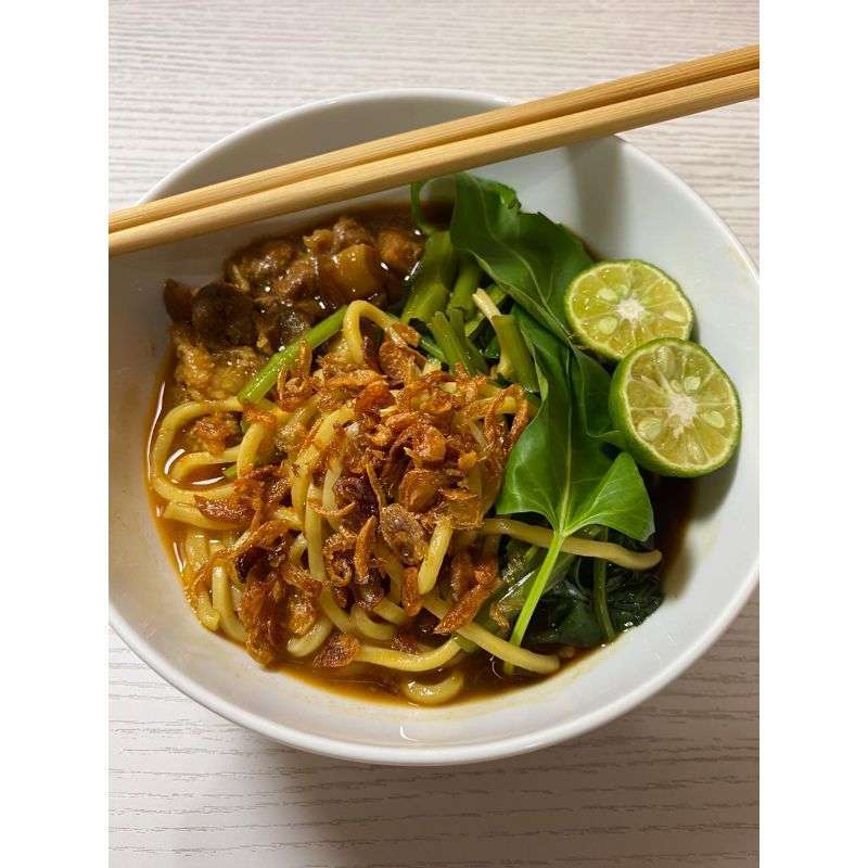 Resep Mie Kangkung Babi / Mie Kangkung Perpaduan Unik ...