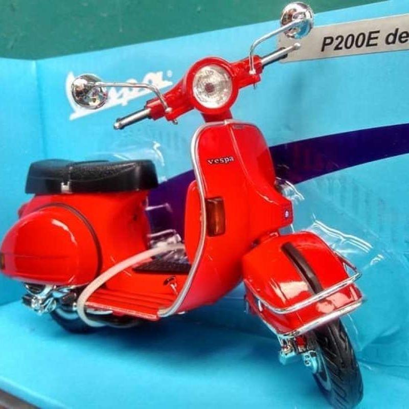 Jual Diecast Vespa P200E Del Miniatur motor Vespa klasik jadul harga murah di Seller Distributor