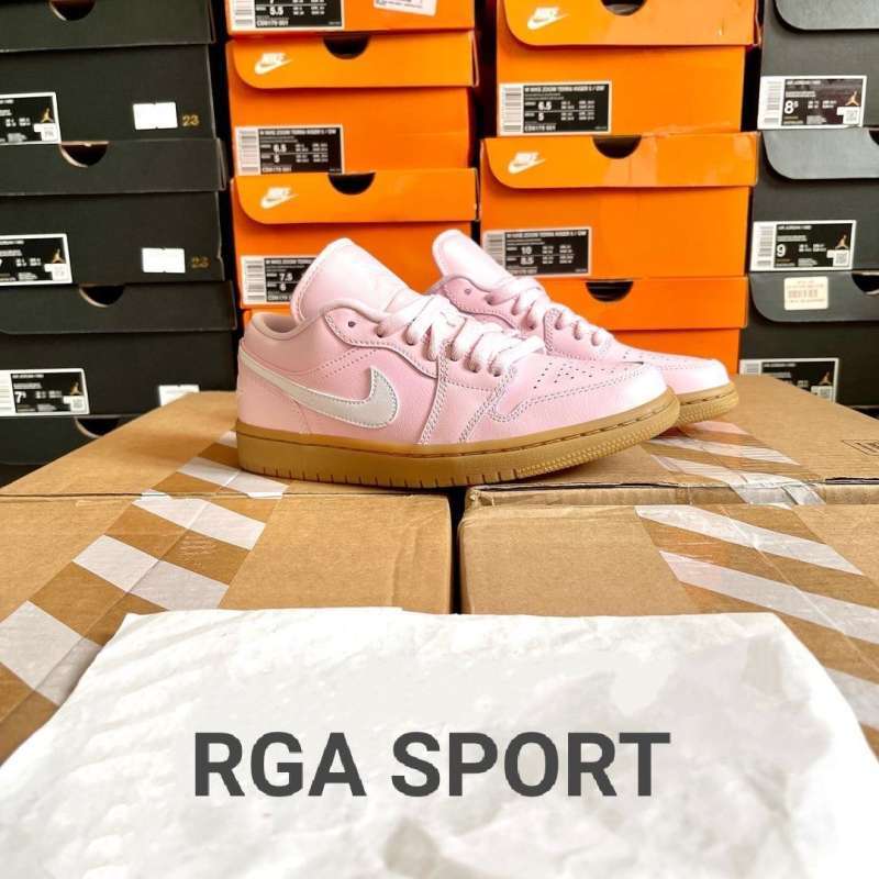 aj1 low pink gum
