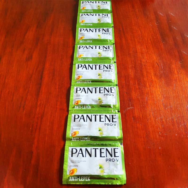 Jual Pantene Anti Lepek Shampoo Hijau [9 Ml/ 1 Renteng/ 12 Sachet] Di ...