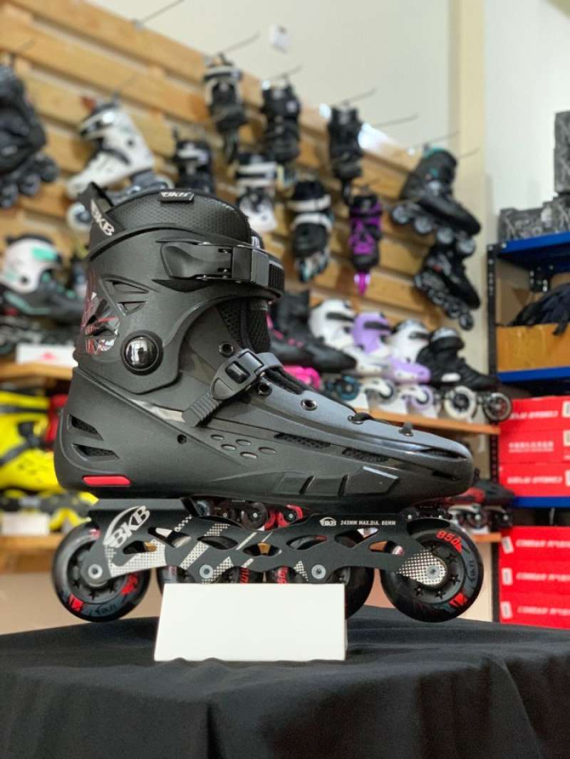 Jual SEPATU RODA INLINE SKATE PEMULA BKB B5S BLACK di Seller threeone