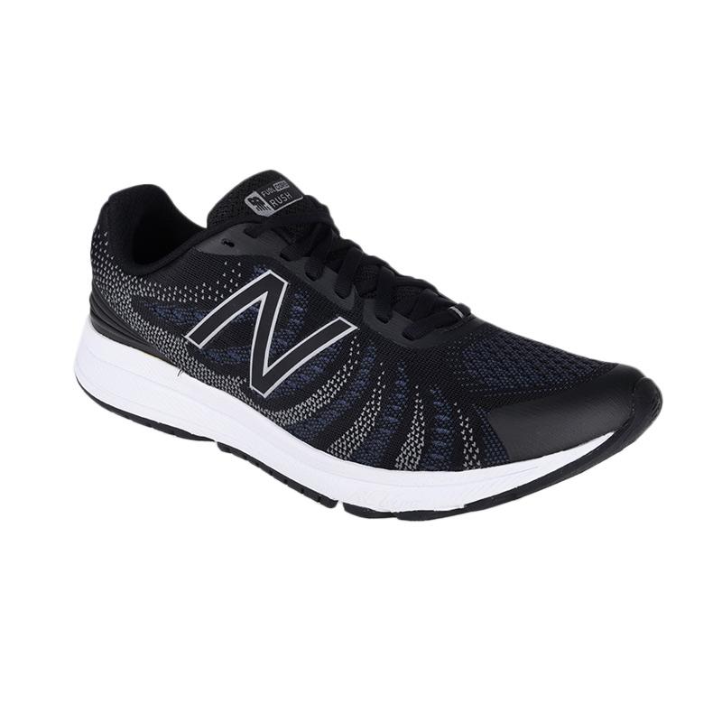 Traveling Jadi Lebih Mudah Pakai 5 Sepatu Olahraga Ini