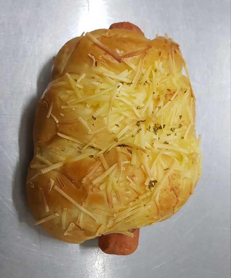 Jual Roti Sosis Roll Sausage Enak, Halal Dan Tanpa Pengawet Di Seller Padova Bakery Gubeng
