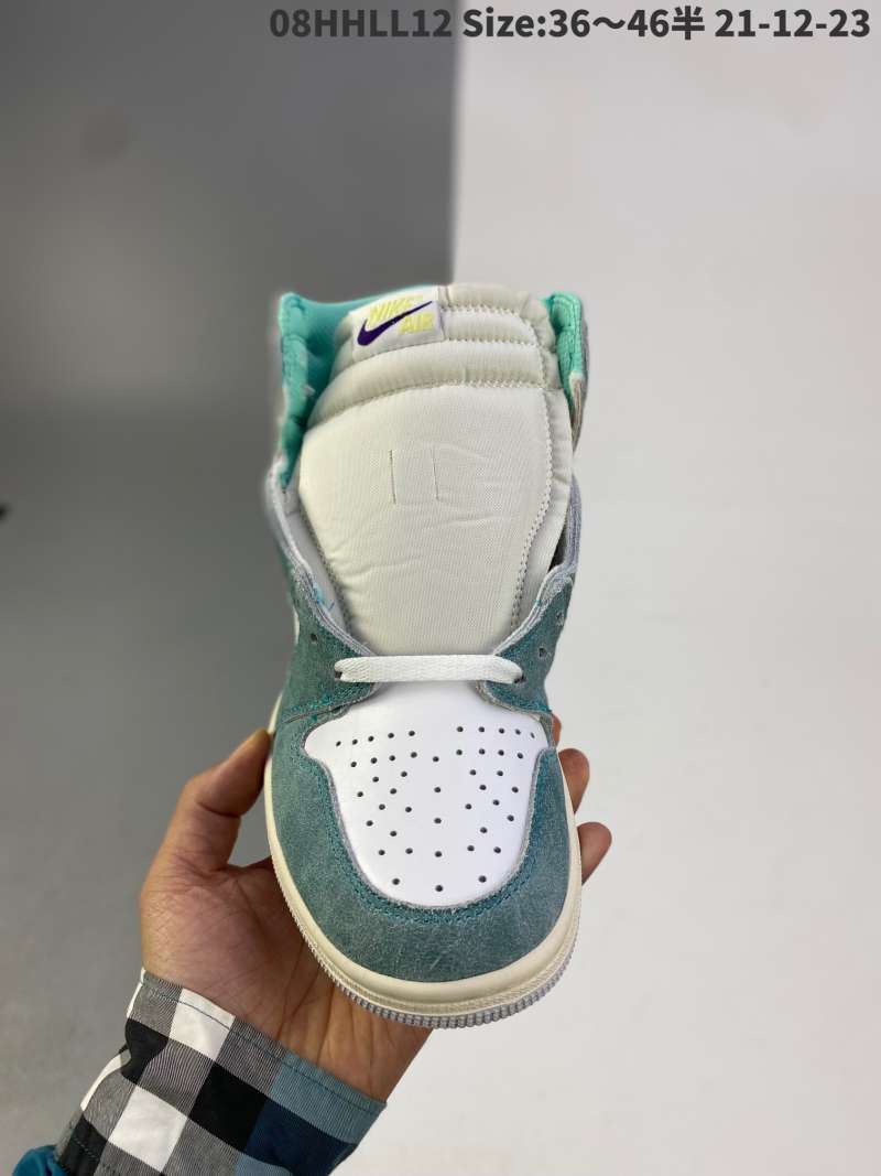 tiffany aj1