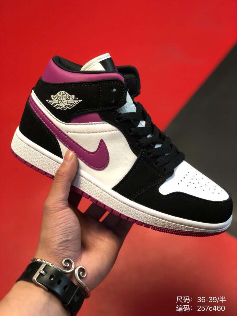 aj1 retro mid