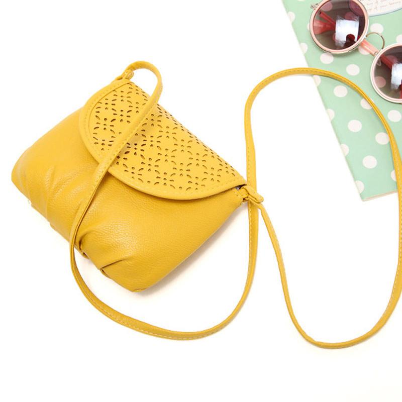 Pergi Nongkrong Cantik? Dapatkan 5 Fashion Item Ini di