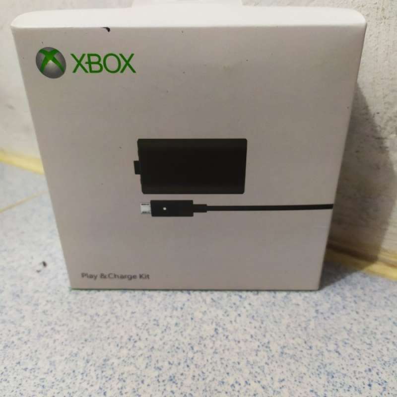 Microsoft Official Xbox One Play And Charge Kit – S3V-00007 – UPC 885370817584