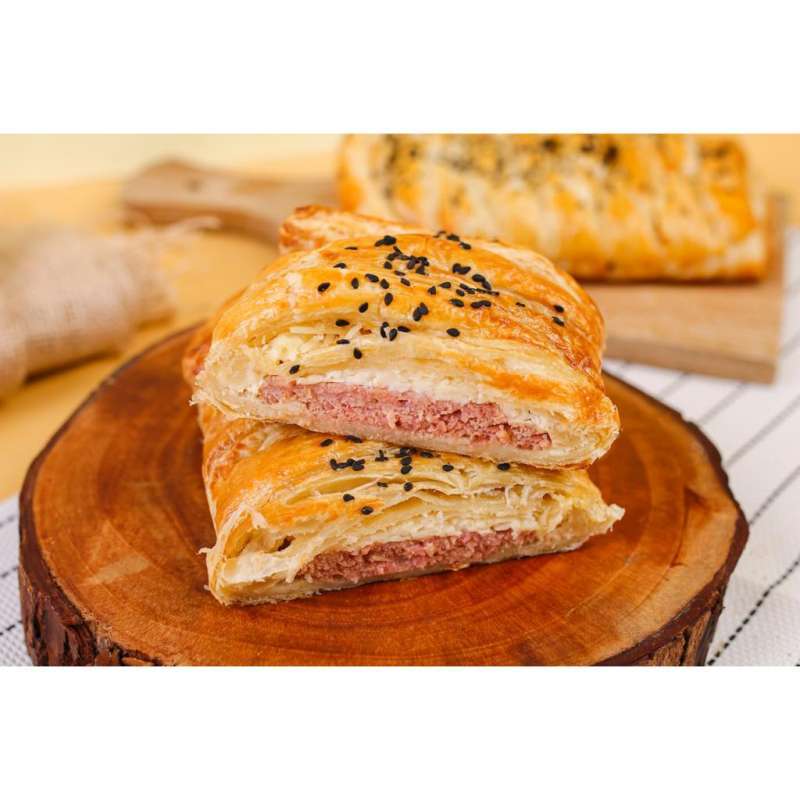 Jual Smoked Beef and Cheese Pastry/Rotikeju/rotihamsapi/keju/pastry